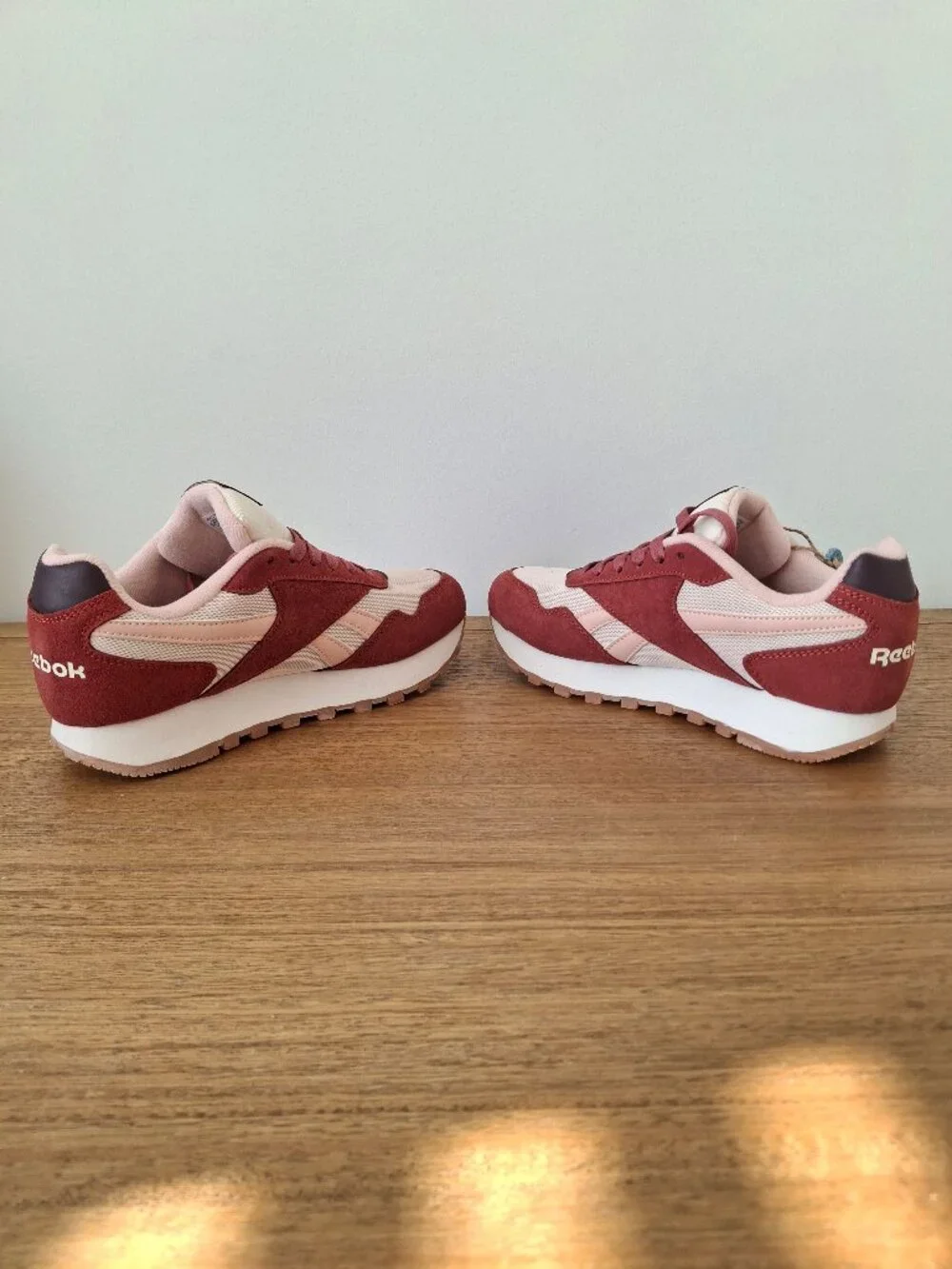 (New) Reebok‎ – Harman Run Double Retro Suede Sneakers (Alabaster) – Women's 7.5